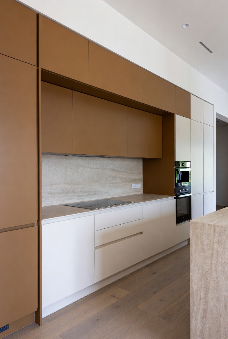 Terracotta and cream colour kitchen — Re:Room